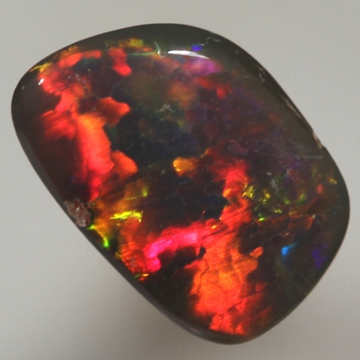 SOLID SEMI BLACK OPAL Very Bright 5/5 rolling flashes